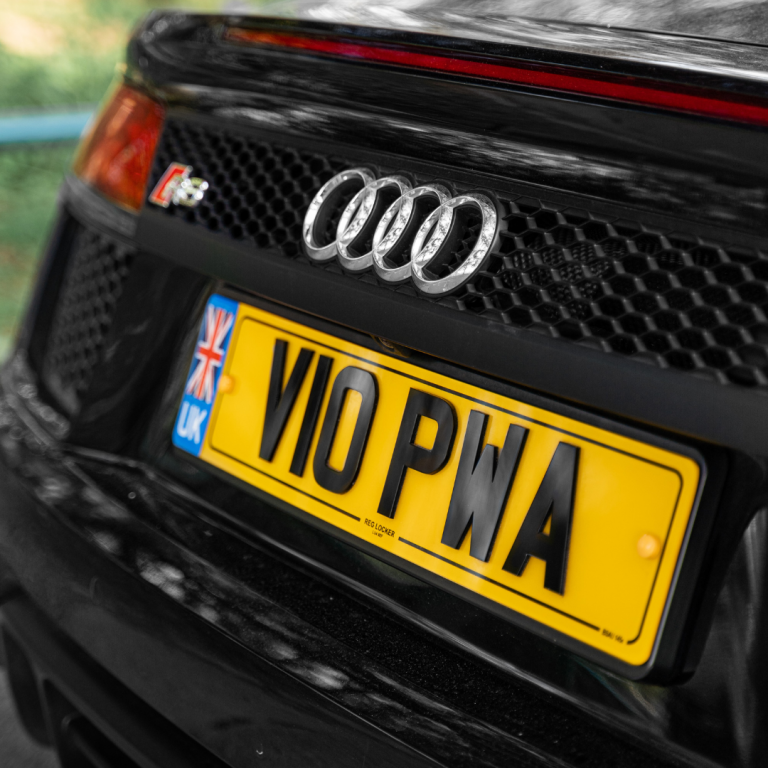 How to install and maintain 3D Number Plates